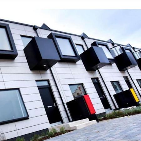Large Townhouse 5 Beds With Two Parking Spaces - Manchester City Centre Bagian luar foto